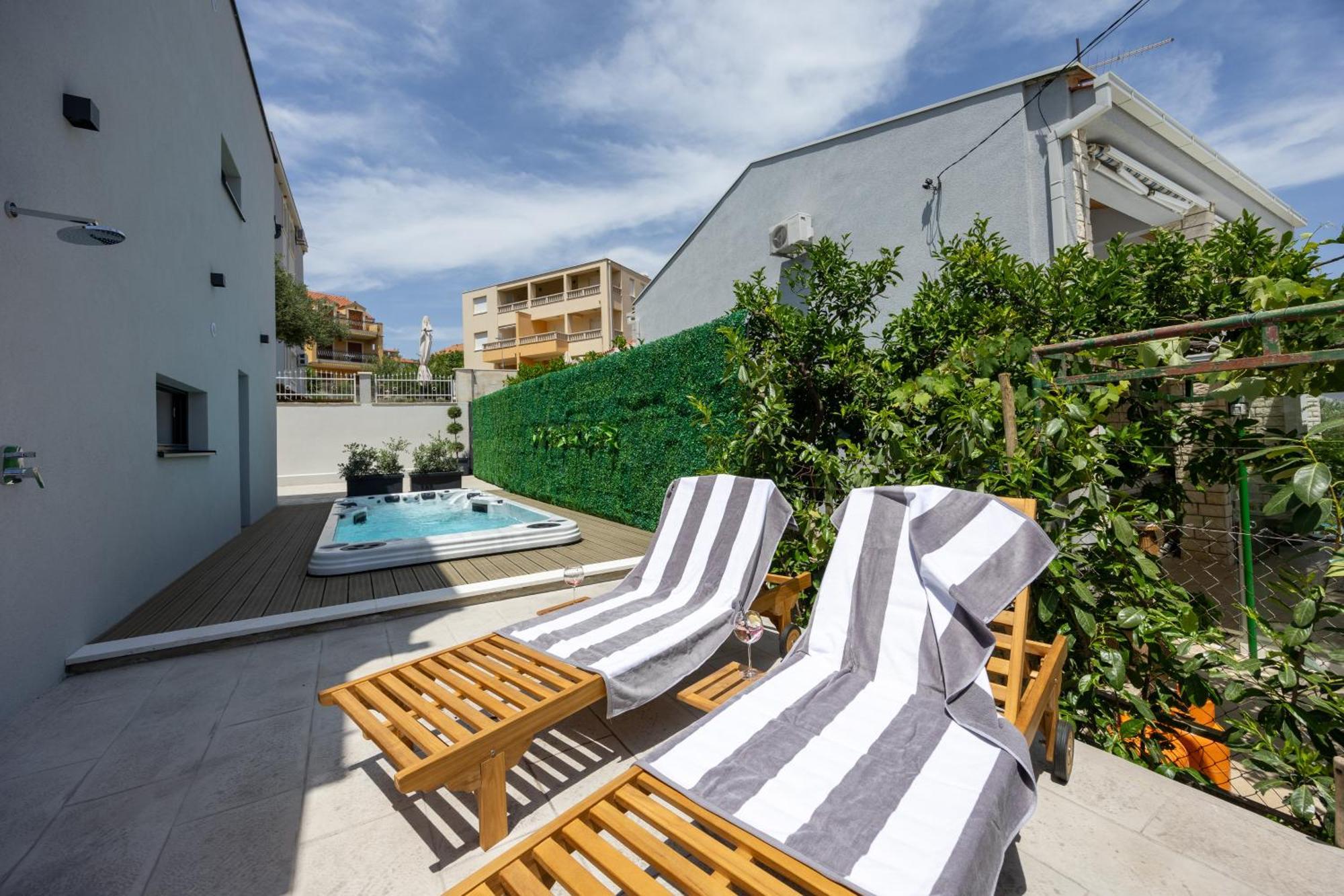 Villa Roma Sauna And Hydrotherapy Pool Trogir Eksteriør billede